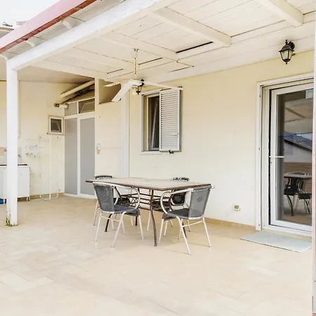 Gravina Holiday home *